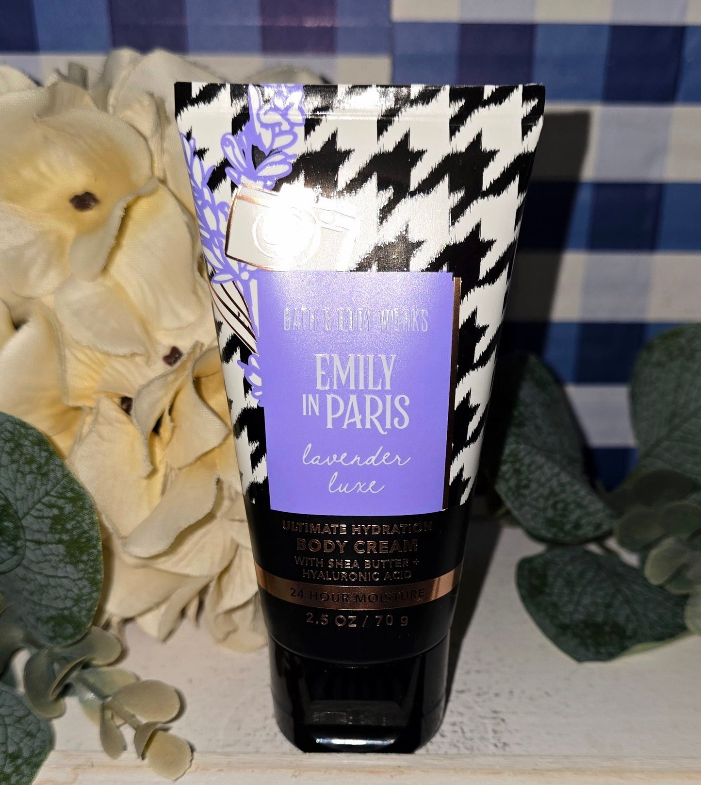 New Bath and Body Work Emily In Paris - Lavender Luxe - Travel Size Ultimate Hydration Body Cream