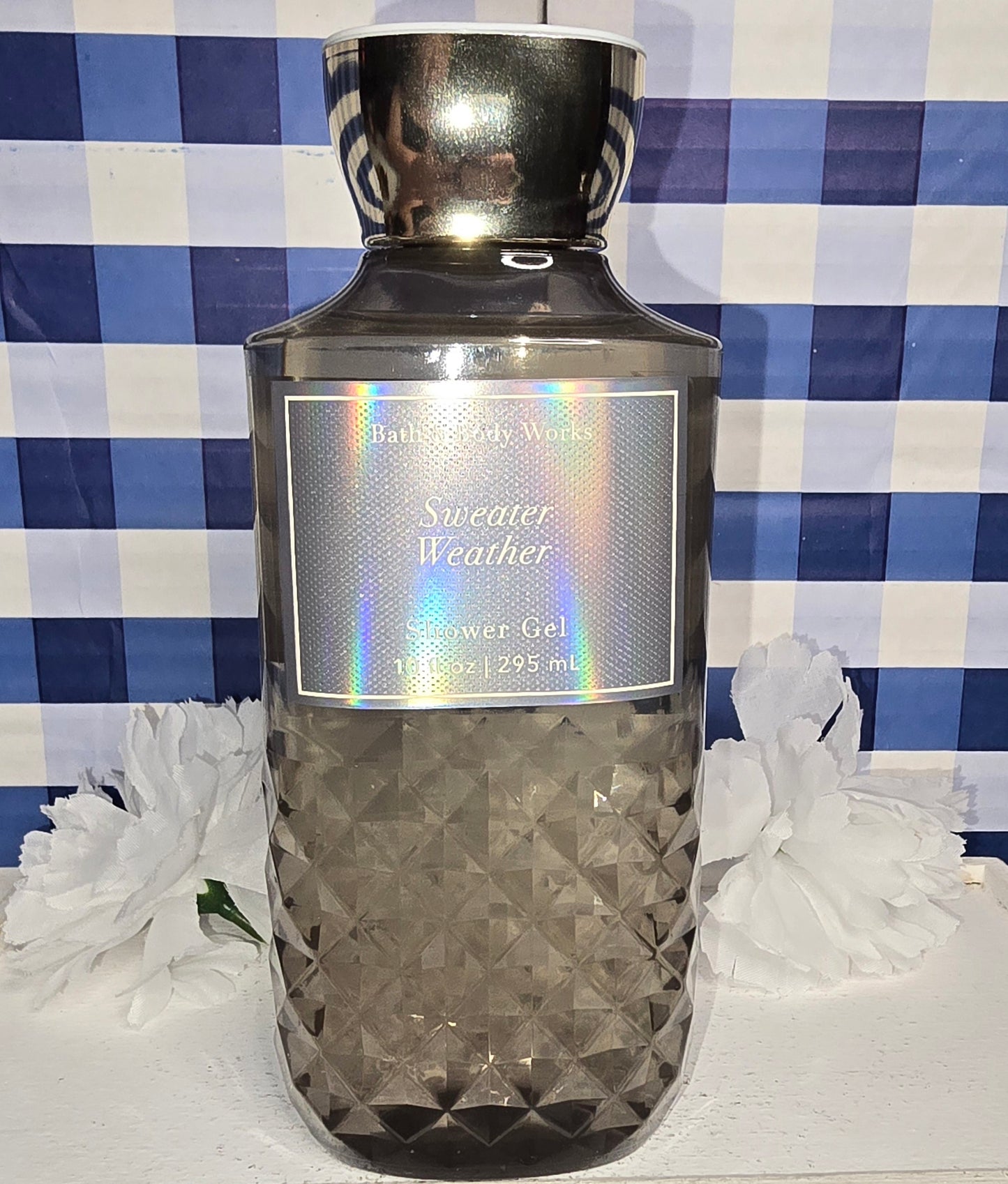 New Bath and Body Works Sweater Weather Shower Gel With Pro Vitamins and Aloe 10 fl oz.