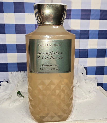 New Bath and Body Works Snowflakes and Cashmere Shower Gel 10 fl oz