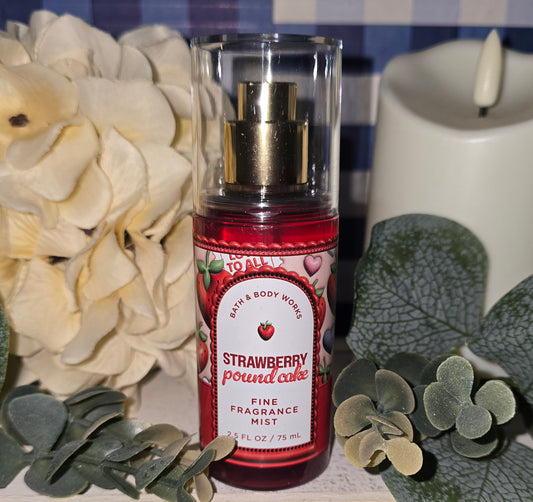 New Bath and Body Works Strawberry Pound Cake Travel Size Body Mist/Spray.