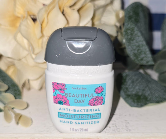 New Bath and Body Works Beautiful Day Moisturizing PocketBac Hand Sanitizer 1 oz 